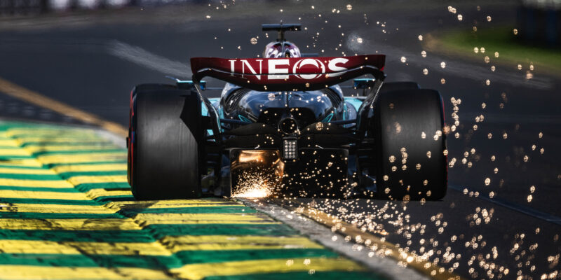 Wolff: Mercedes musí experimentovat v každém závodě