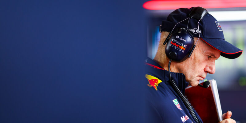 Končí Adrian Newey v Red Bullu? Ti o ničem neví