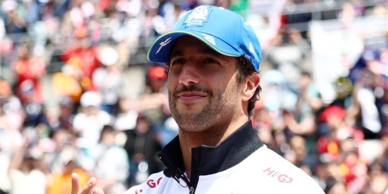 Horner sebevědomě: Ricciardo se z toho dostane