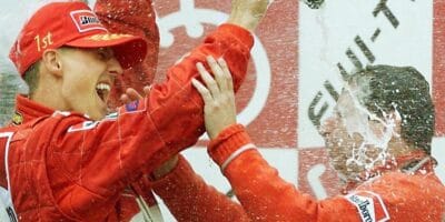 Vydražili kombinézu Michaela Schumachera z Maďarska 2000