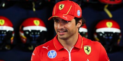 Sainz se baví nad tím, že podepsal s Williamsem
