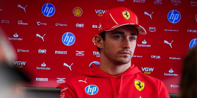 Leclerc v Silverstonu doplatil na experimenty Ferrari