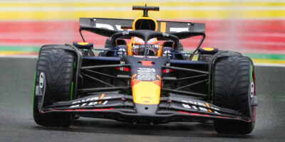 Mokrou kvalifikaci ve Spa ovládl Verstappen, Leclerc druhý