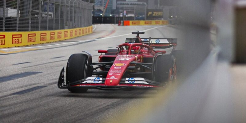 Výsledky FP1 VC Singapuru: Leclerc nejrychlejší