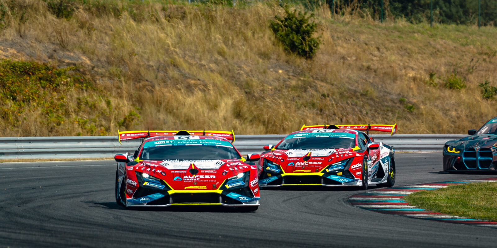 Mičánek Motorsport v Brně zpečetil titul, Lacko vítězil