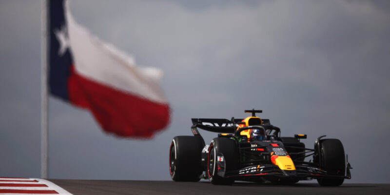 Sprintový rozstřel v Austinu ovládl Max Verstappen