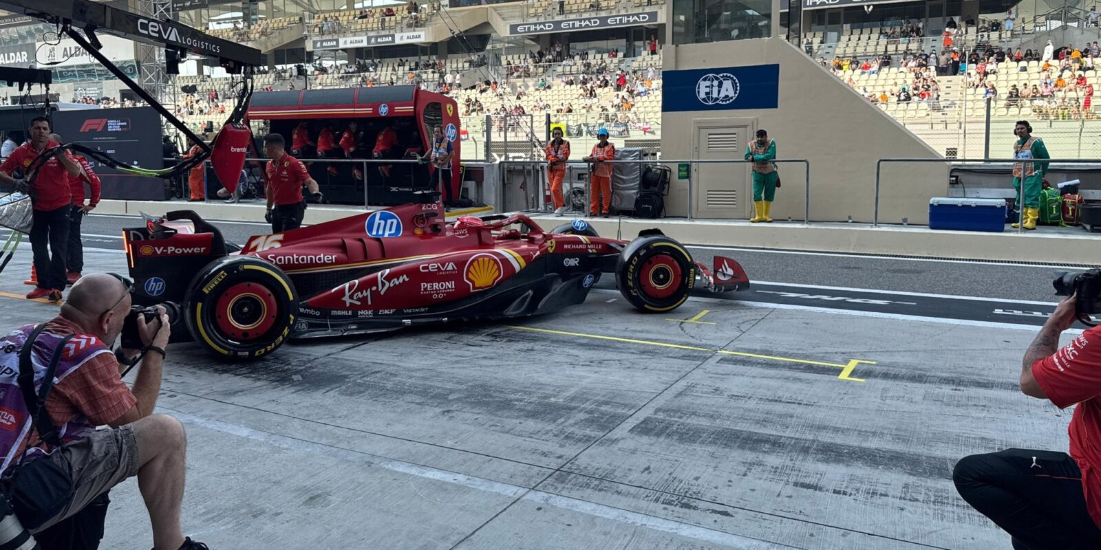 Výsledky FP1 VC Abú Zabí: Charles Leclerc nejrychlejší