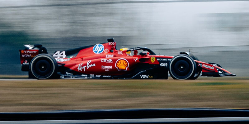 Hamilton: Mercedes byl větším rizikem než přestup do Ferrari