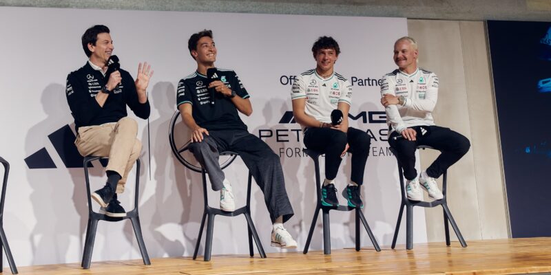 Mercedes chce, aby byl Bottas koučem Antonelliho