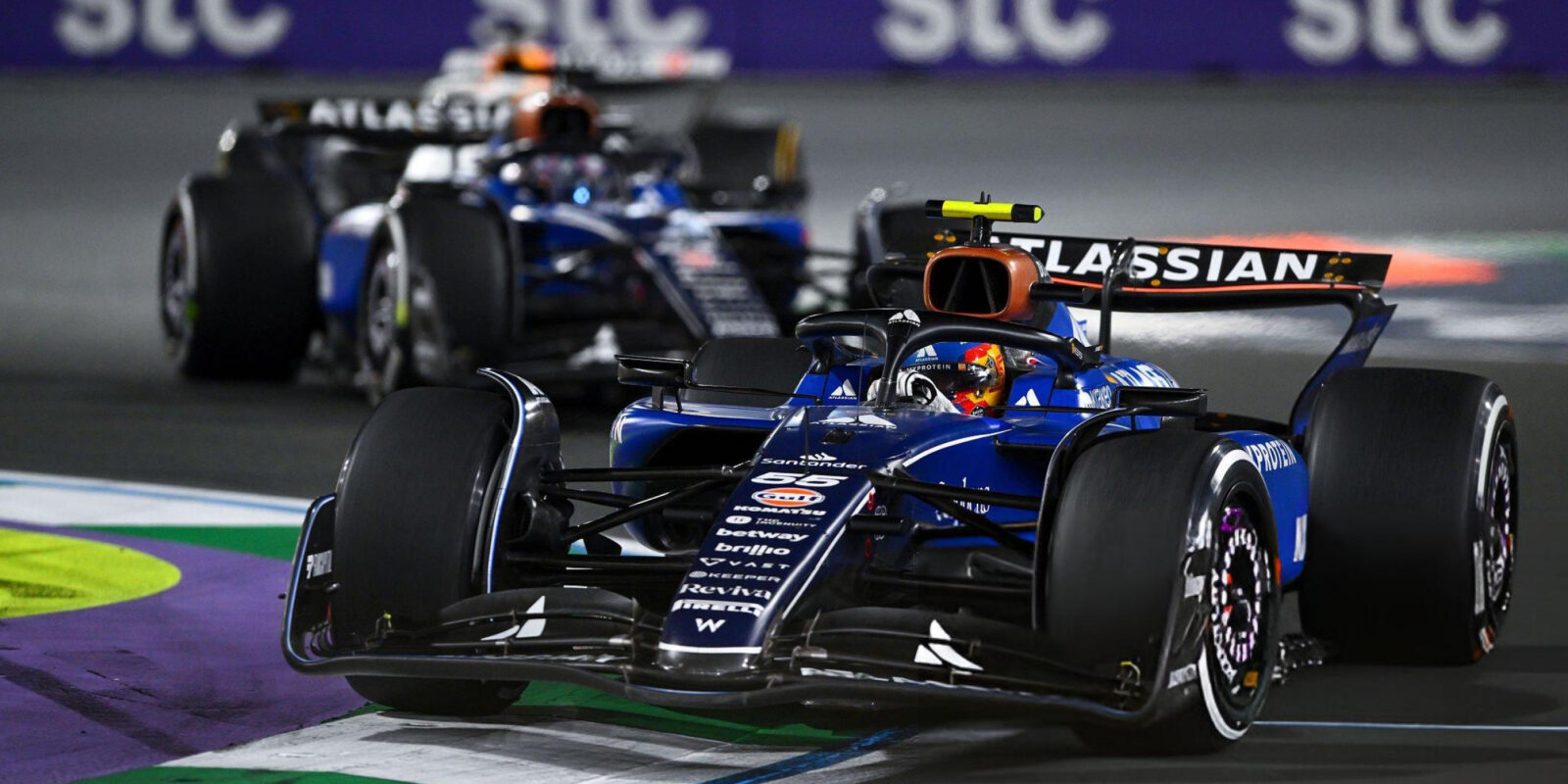 Williams je zahnaný do kouta kvůli problémům s monopostem