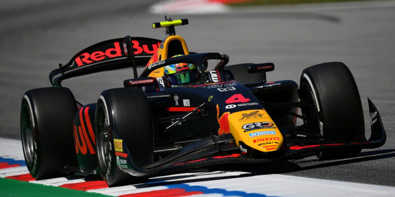 Kvalifikace F2 v Barceloně: Luxusní kolo Lindblada, Staněk čtvrtý