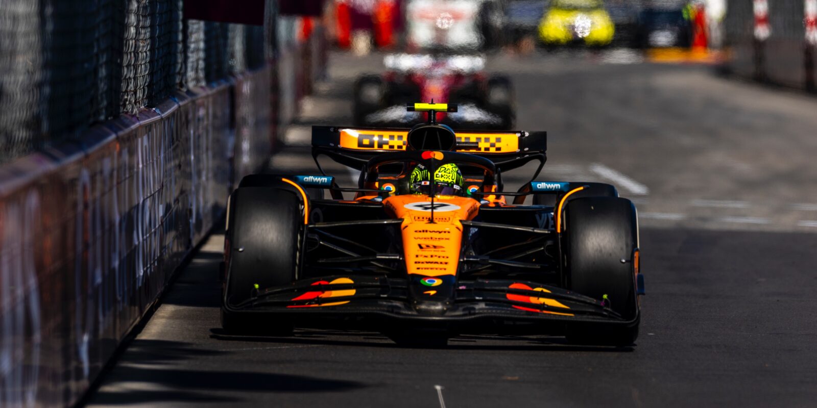 Monacký jackpot McLarenu: Norris slavil vítězství
