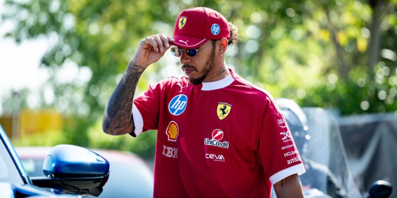 Hamilton: Přesun do Ferrari je pro mě těžší, než jsem si myslel