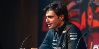 Carlos Sainz: Trápení Lewise Hamiltona není překvapivé