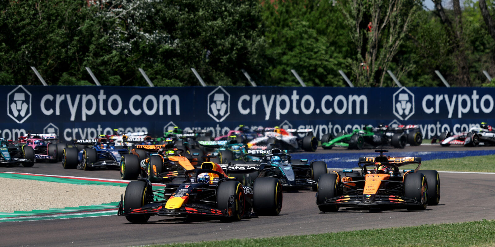 Výsledky VC Emilia Romagna: Verstappen vítězí před piloty McLarenu