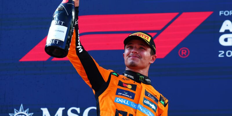 Norris, Piastri a Leclerc o VC Rakouska