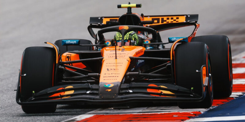 Výsledky FP2 VC Rakouska: Jezdci McLarenu na čele před Verstappenem