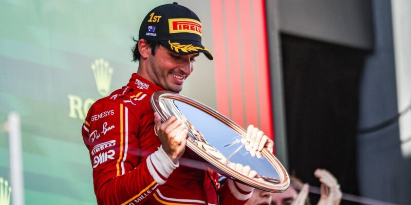 Sainz popisuje nečekaný konec u Ferrari a příchod Hamiltona