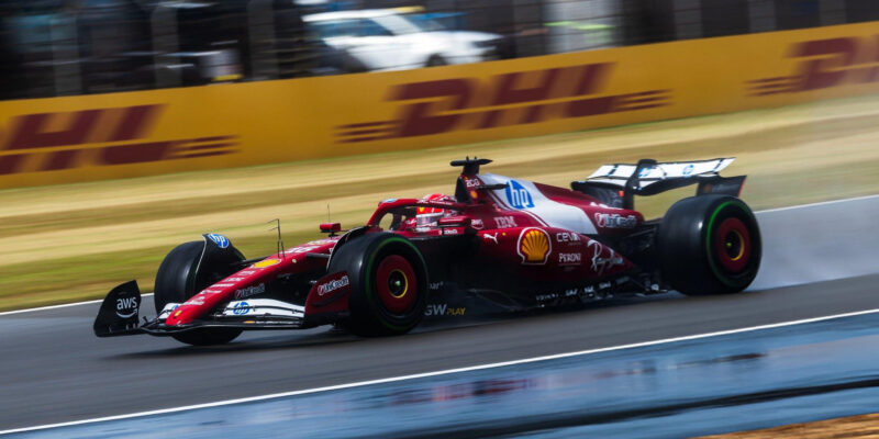 Testy byly pozitivní. Ferrari se chystá přivézt vylepšené zavěšení