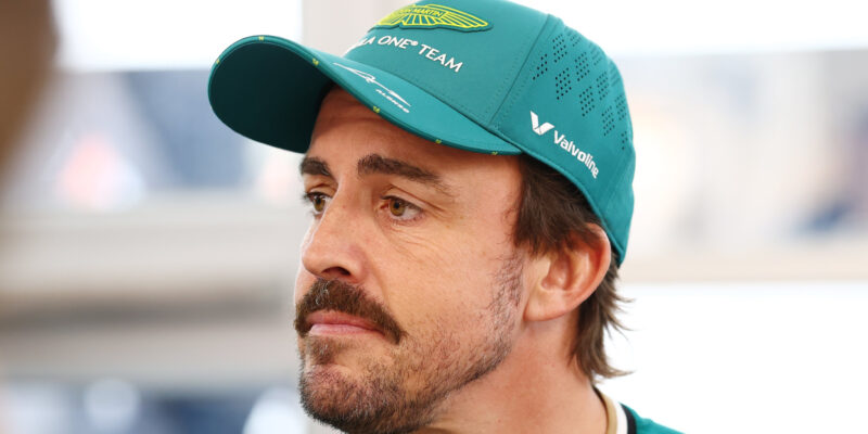 Frustrovaný Alonso: Mám zkušenosti, ale ne data!