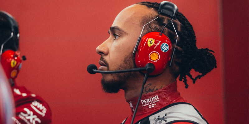 Lewis Hamilton odmítá opustit Ferrari bez zisku osmého titulu
