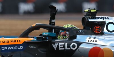 Button sa za Sky F1 ospravedlnil za nadávku v priamom prenose