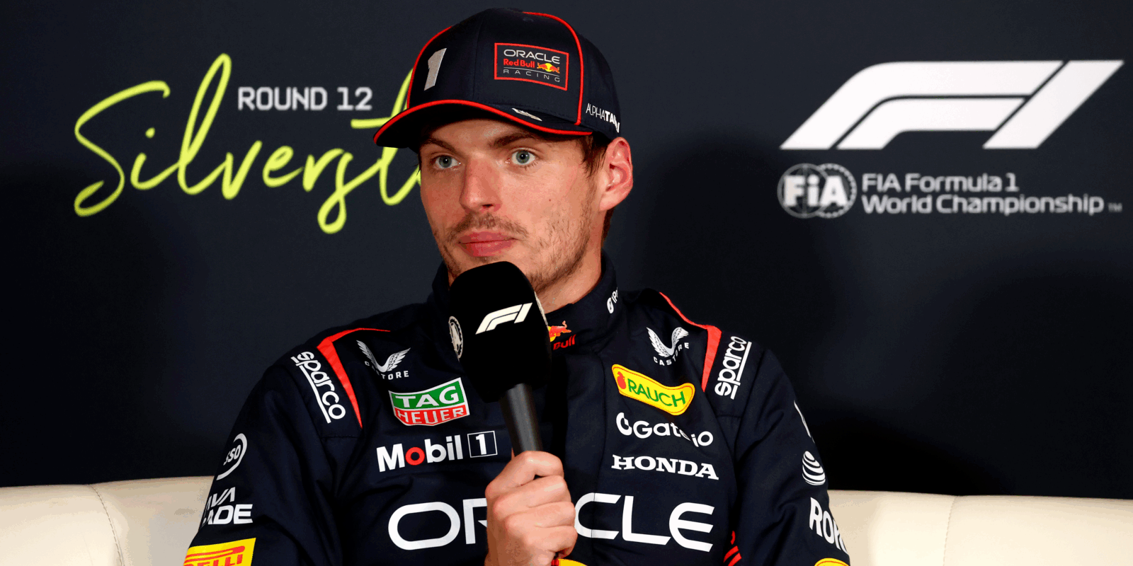 Piastri dostal tvrdý trest za brzdění. Co na to Verstappen?