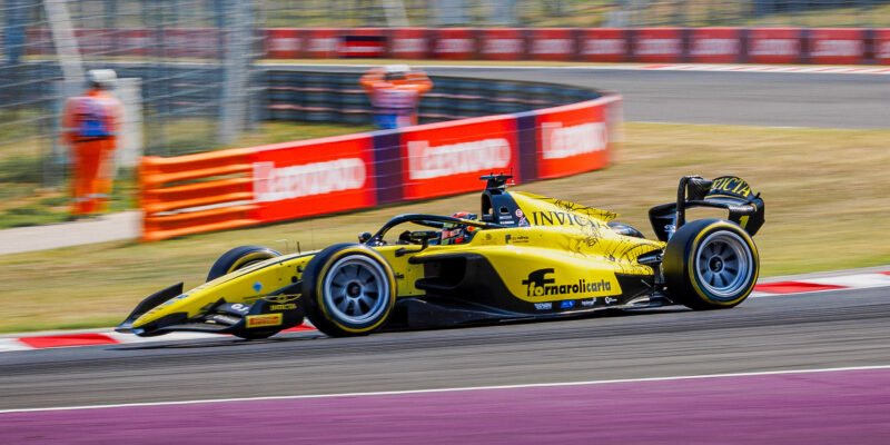 F2 Maďarsko: Dvojité pódium pro Invictu, Staněk druhý
