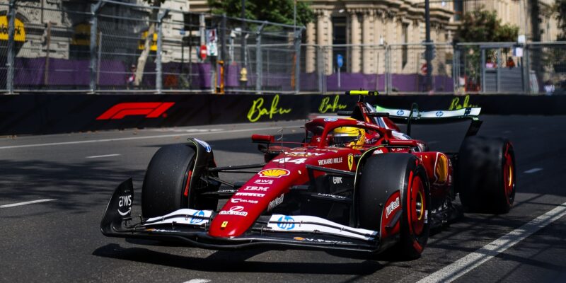 Ferrari se trápí, Hamilton však dle svých slov dělá pokroky