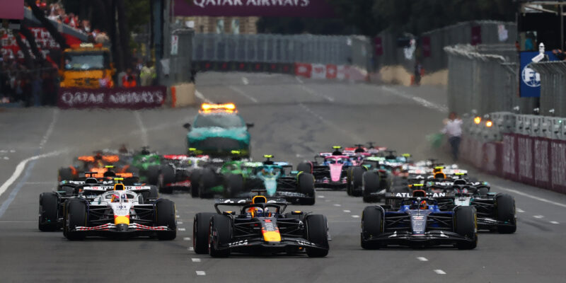 Výsledky VC Ázerbájdžánu: Verstappen dominoval, Piastri zahodil vše po startu