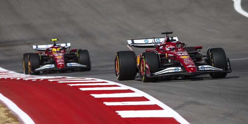 Co stojí za zlepšením Ferrari? Dali na rady Hamiltona