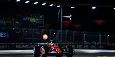 Hamilton penalizován: Komisaři nepřihlédli k problémům s brzdami