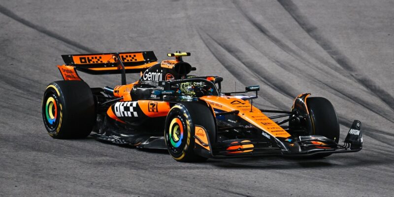 Brundle: McLaren by do toho už zasahovat neměl