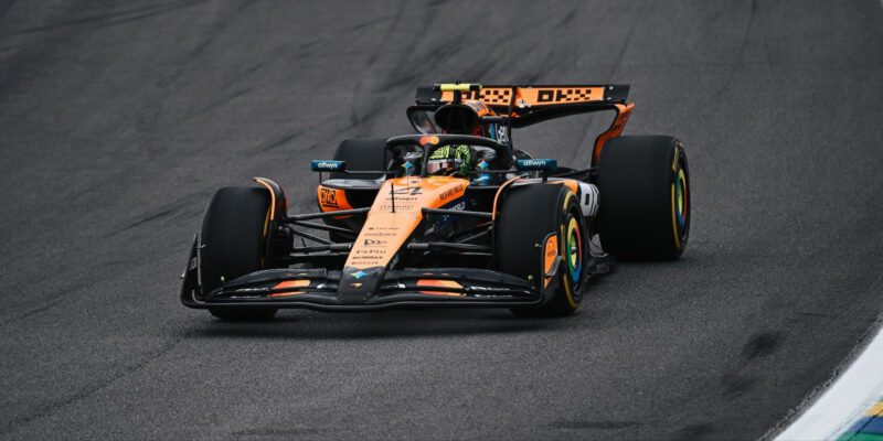 Sprint v Brazílii: Norris navyšuje vedení, Piastri skončil ve zdi