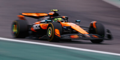 Brazílie nezklamala! Norris zvítězil, Verstappen z pitlane třetí!