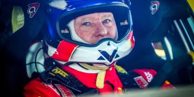 Verstappen vyvíjí tlak na McLaren: Jeden se smýká a druhý ne