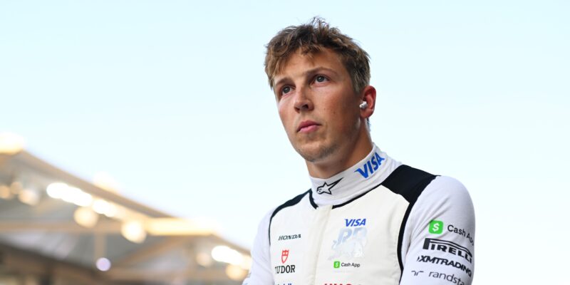 Liam Lawson proměnil rychlá kola v pomoc