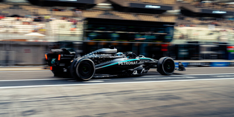 Výsledky FP3 VC Abú Zabí: Russell před velkou trojkou