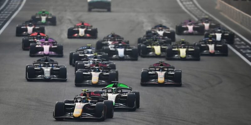 Sprint F2 VC Abú Zabí: Lindblad první, Staněk bez bodů