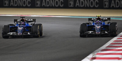 Sainz nemá z Hamiltonovy nepodařené sezóny radost