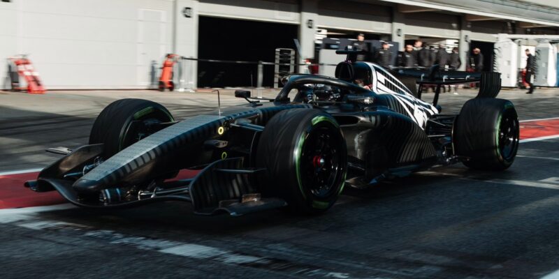 Rivalita s Fordem přidá další poutavý prvek, zaznívá z Cadillacu