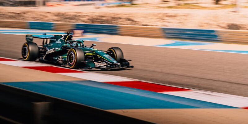 Honda v Bahrajnu pracuje na snížení ztráty Aston Martinu