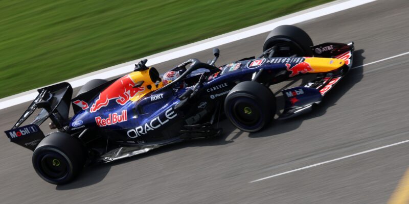 Wolff poukazuje na velmi silného Verstappena