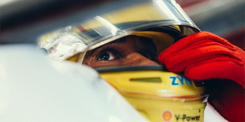 Věří Hamiltonovi: Všichni chceme, aby se Ferrari dařilo