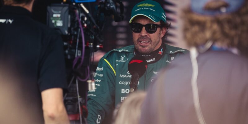 Alonso si po dnešku našel alespoň malou útěchu v trápení