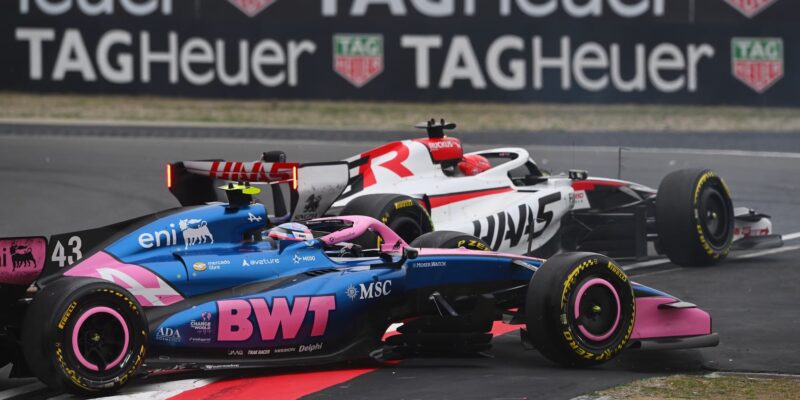 Neposílejte výhrůžky smrtí, prosí Colapintův tým po srážce