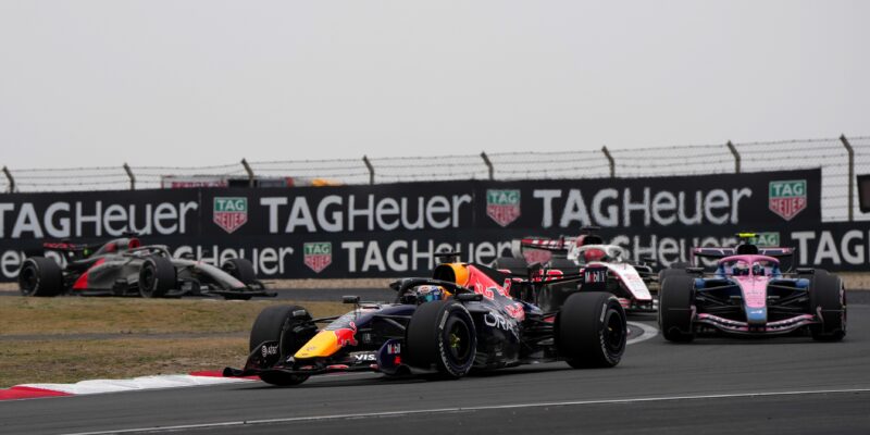 Ofenziva pokračuje: Verstappen chce diskutovat s FIA a FOM