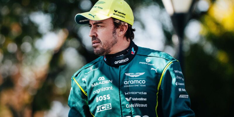Fernando Alonso čelí v Aston Martinu kruté realitě