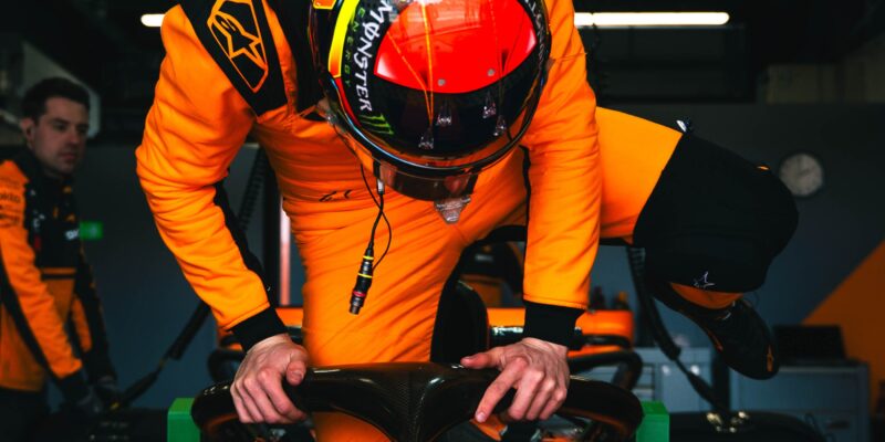 Fornaroli poprvé usedl za volant F1 při testech v Barceloně