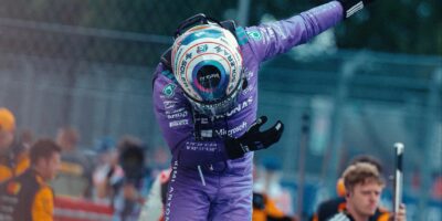 Antonelli oficiálně mezi legendami: Blíží se jeho titul ve formuli 1?